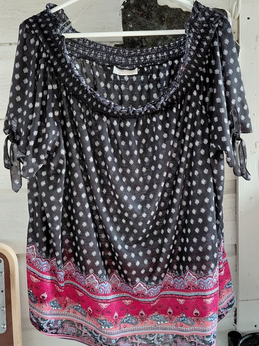 Bobbie Brooks Black Peasant Blouse with Pink Border